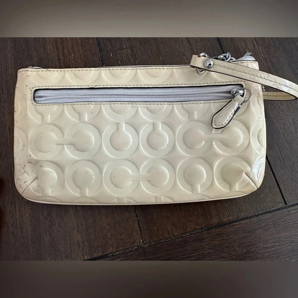 Coach Peyton wrislet - Picture 4 of 11